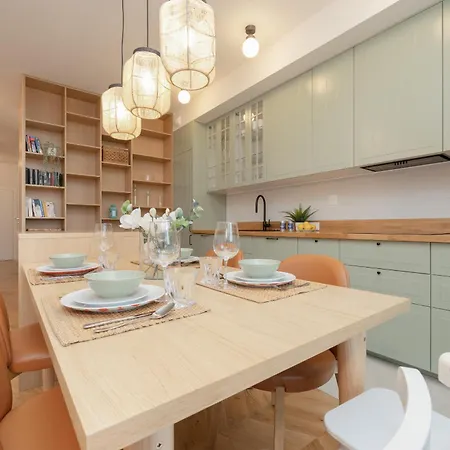 Apartment Wilanow Family With Parking & Gym By Renters Prestige