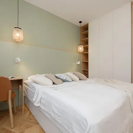 Wilanow Family With Parking & Gym By Renters Prestige * ורשה